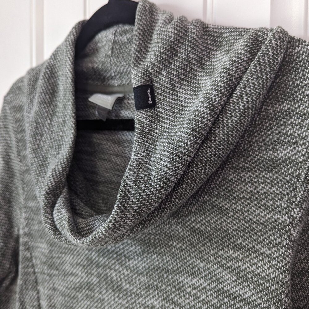 Bench Cowlneck Top Size L
